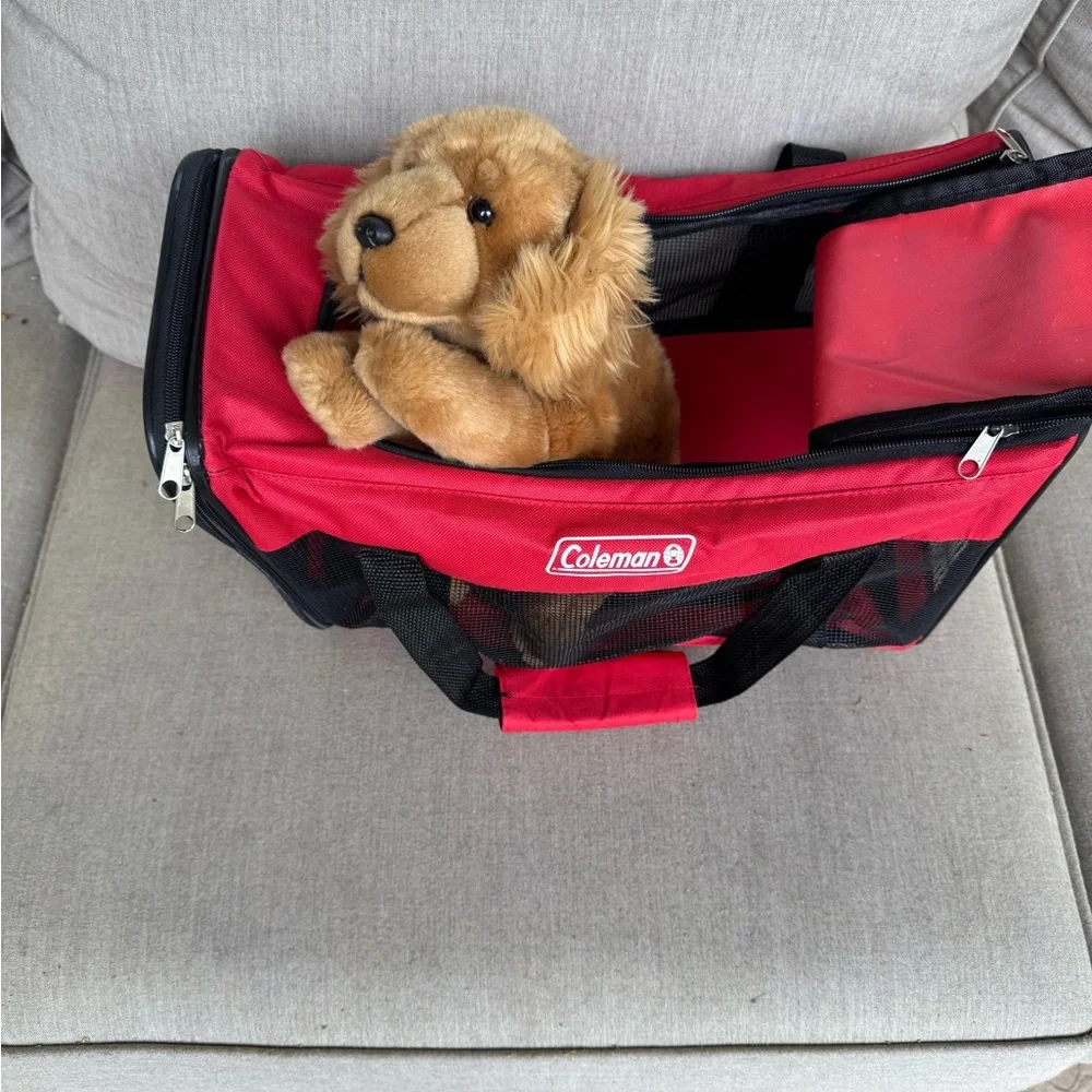 Coleman, Red and Black, Soft-Sided, Pet Carrier